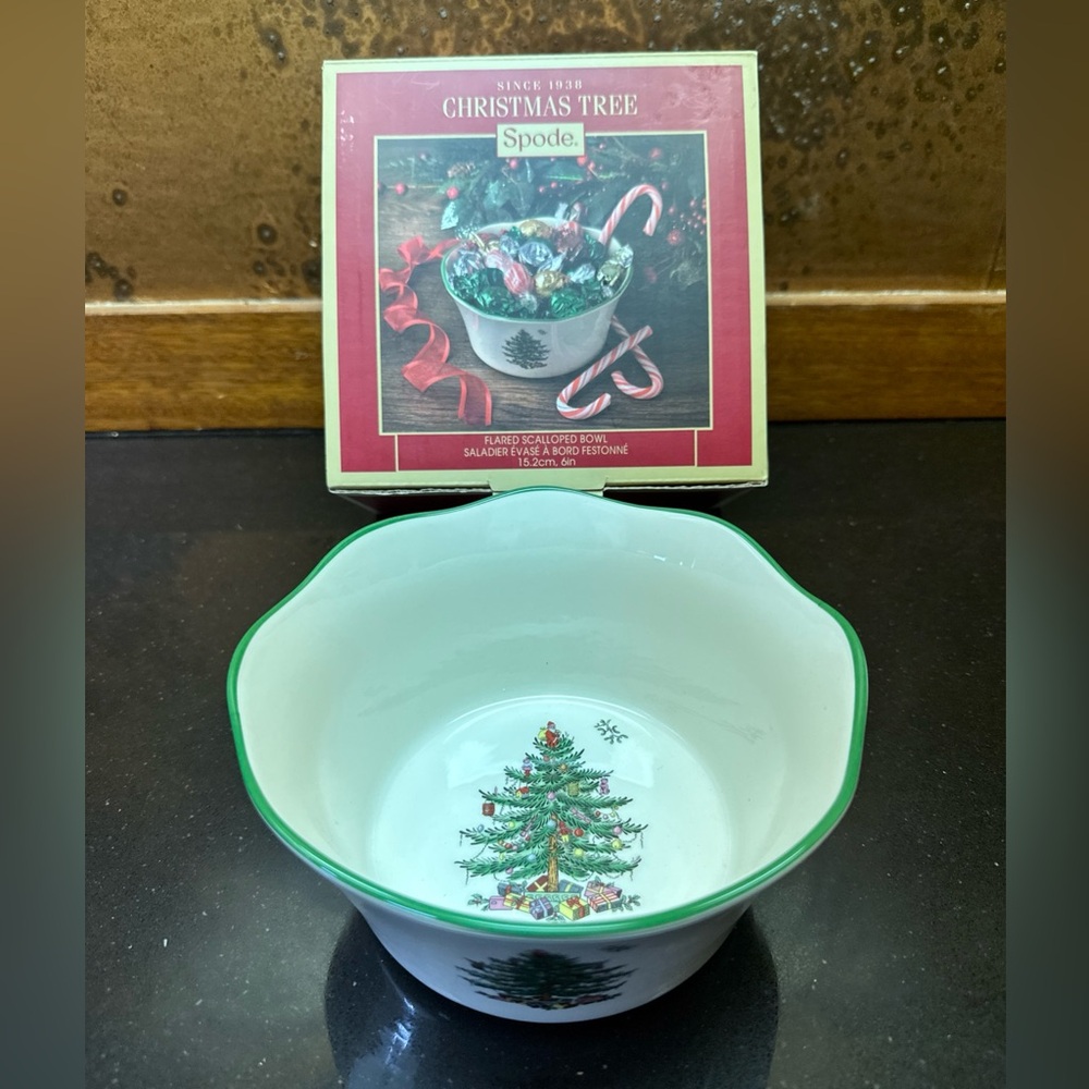 SPODE Christmas Tree Flared Scalloped Bowl 6” NIB